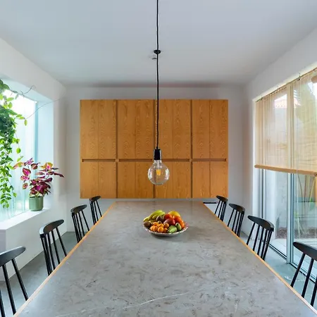 Проживание в семье Casa D'avo Dalina